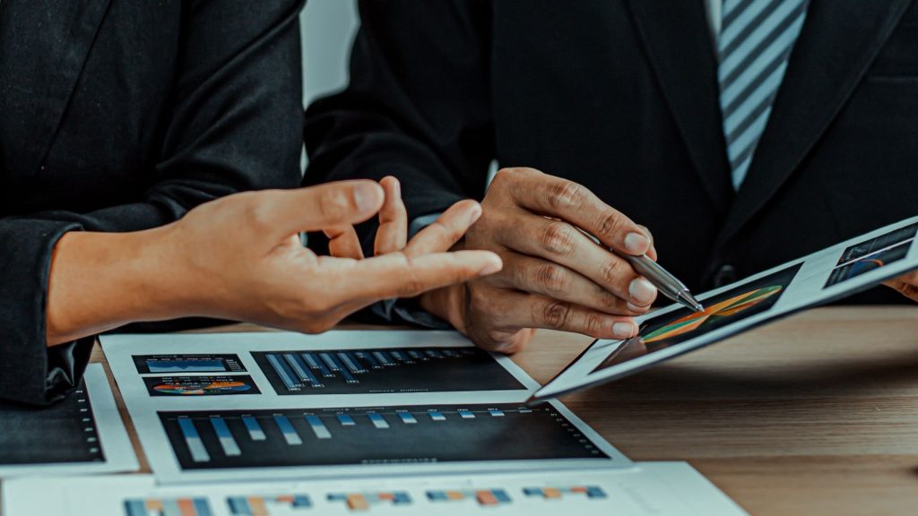 Comment assurer une veille sociale et juridique à votre entreprise ?