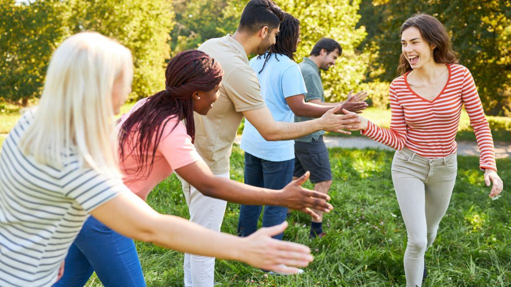 La différence entre le team building et le coaching d&rsquo;équipe